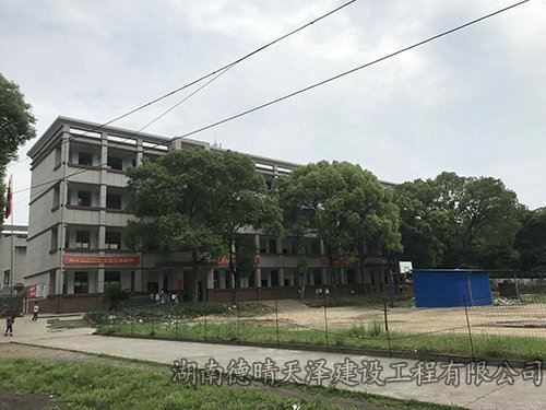 谢家铺中学教学楼